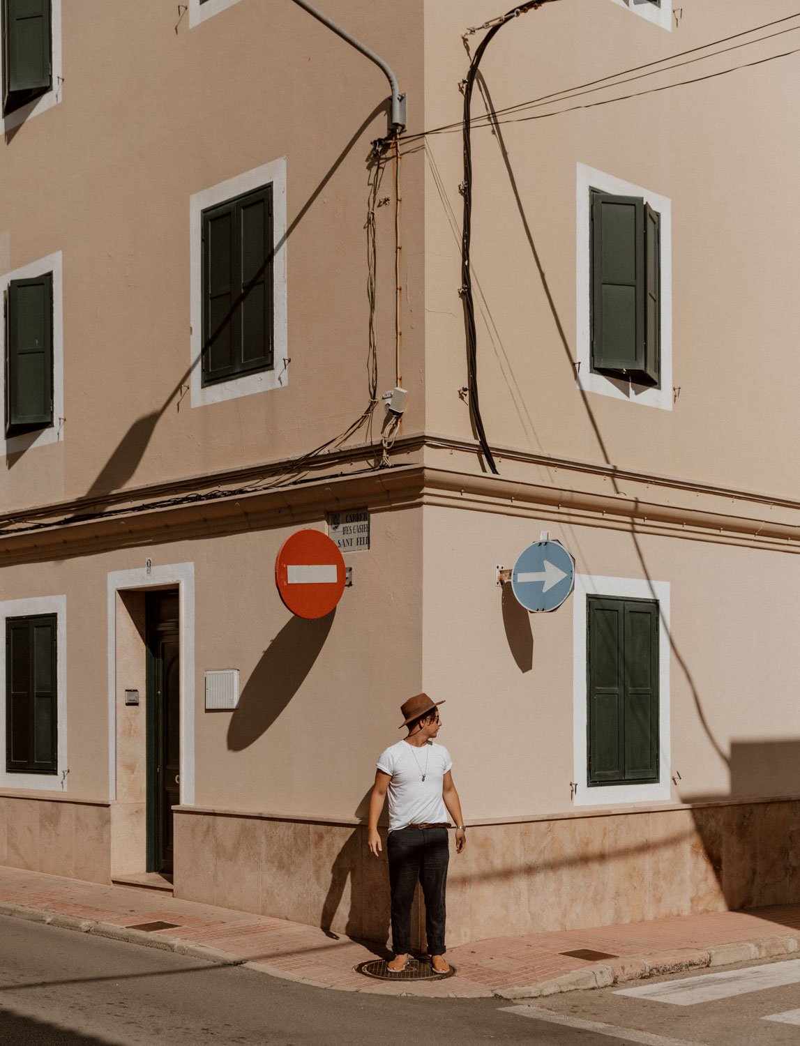 street-corner-street-signs