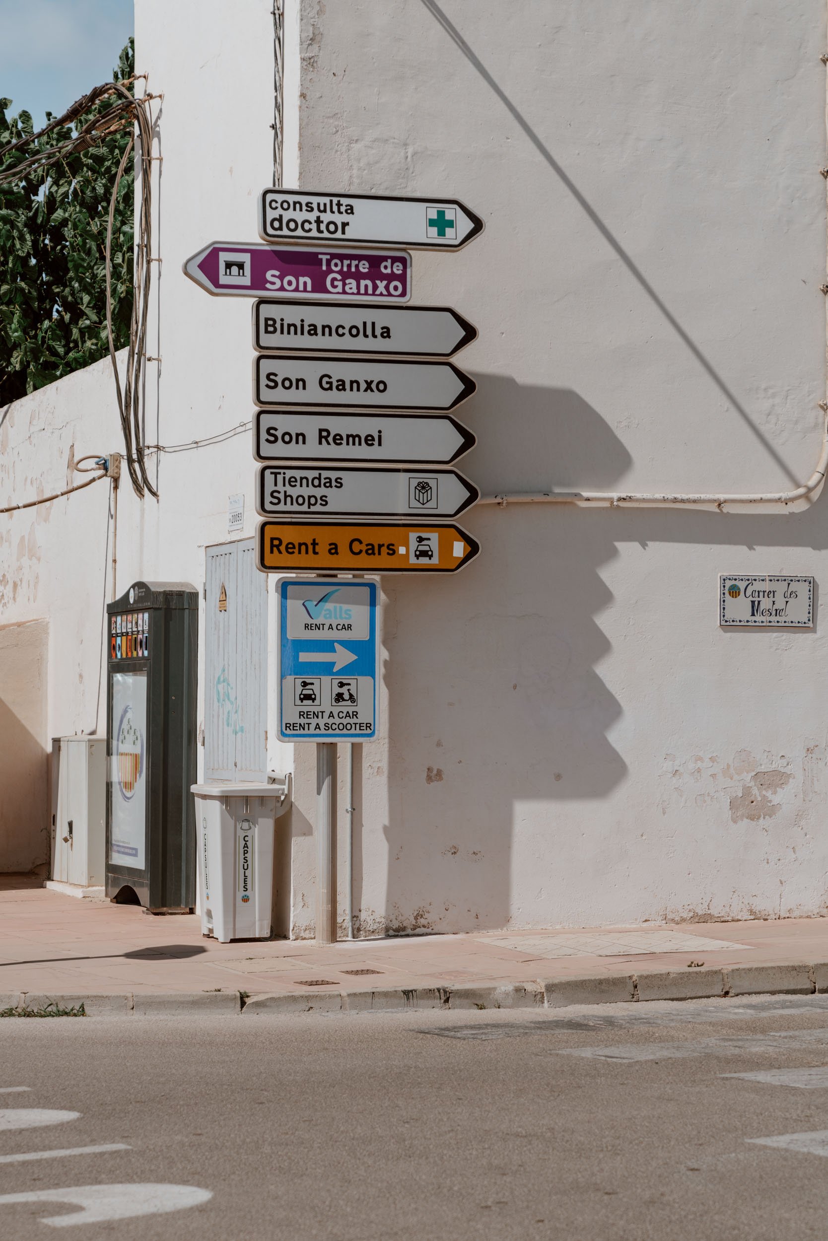 street-sign-punta-prima-menorca